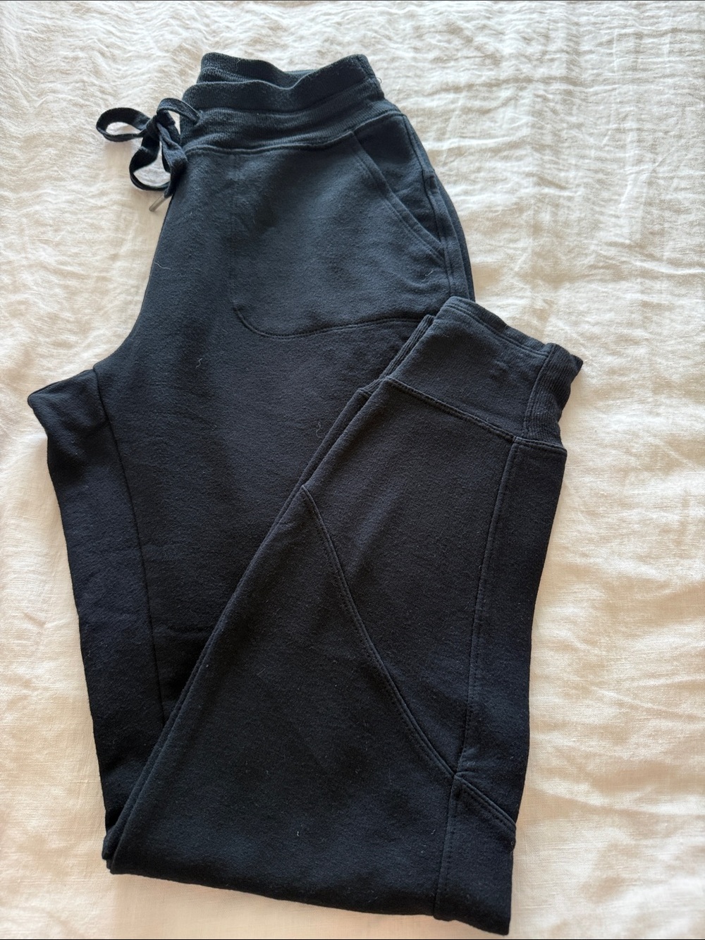 Athleta Women’s Black Cozy Pull-On Joggers Size S
